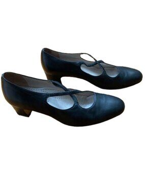 Trotters Fine Leather Black Pumps, Criss-Cross Straps 1.5" Block Heel, size 8.5